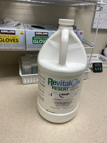 Customer photo review of STERIS 4L RESERT Revital-Ox HLD (EXP 3/1/27)
