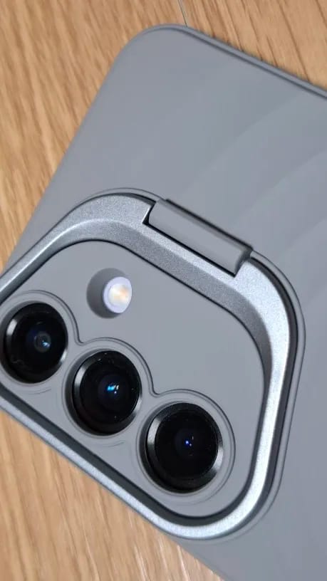 Customer photo review of LuxuryKase Shockproof Case with Ripple Pattern | Rugged Protective Cover & Wireless Charging Case for iPhone & Samsung Series