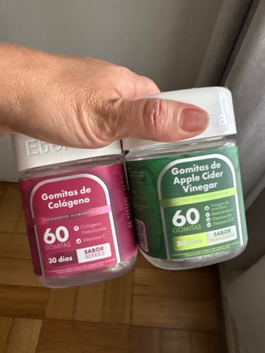Customer photo review of Gomitas de Vinagre de Manzana