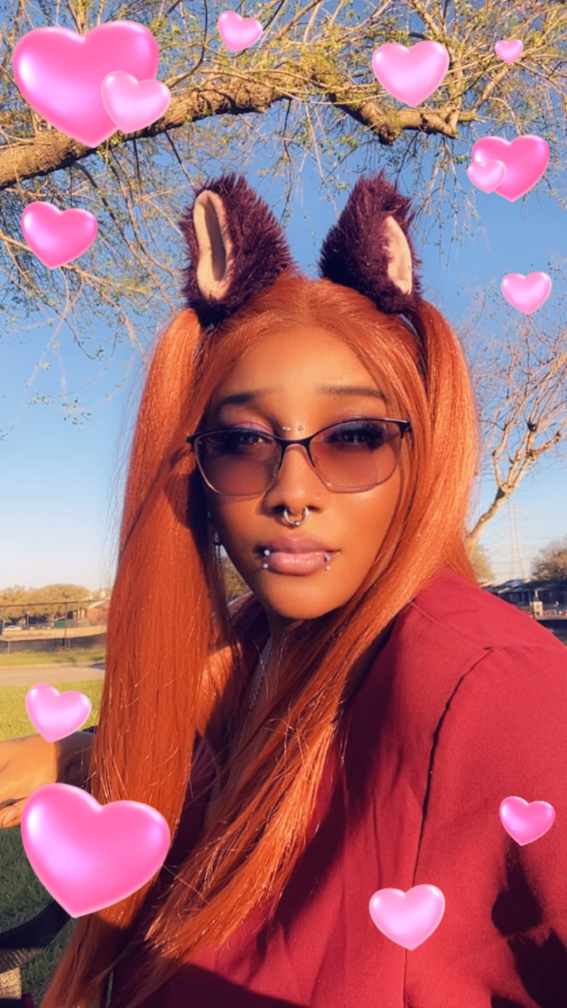 Customer photo review of Sensationnel Bare Lace Glueless 13x6 HD Extra Transparent Luxe Lace Front Wig - 13x6 UNIT 9