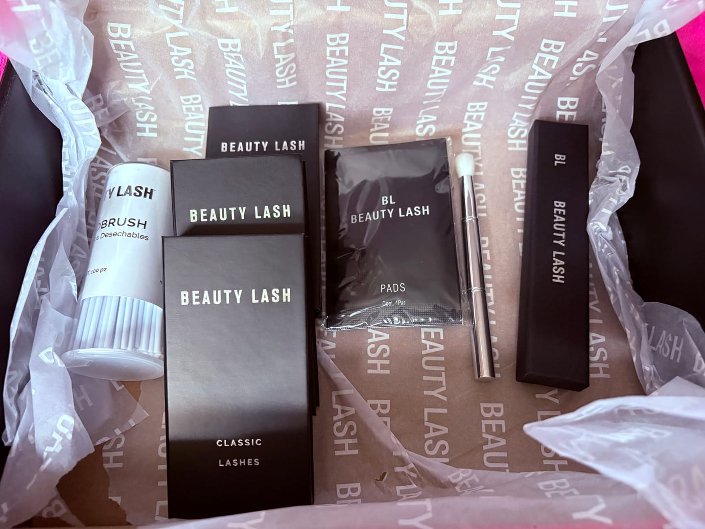 Customer photo review of Mixed Classic Lashes