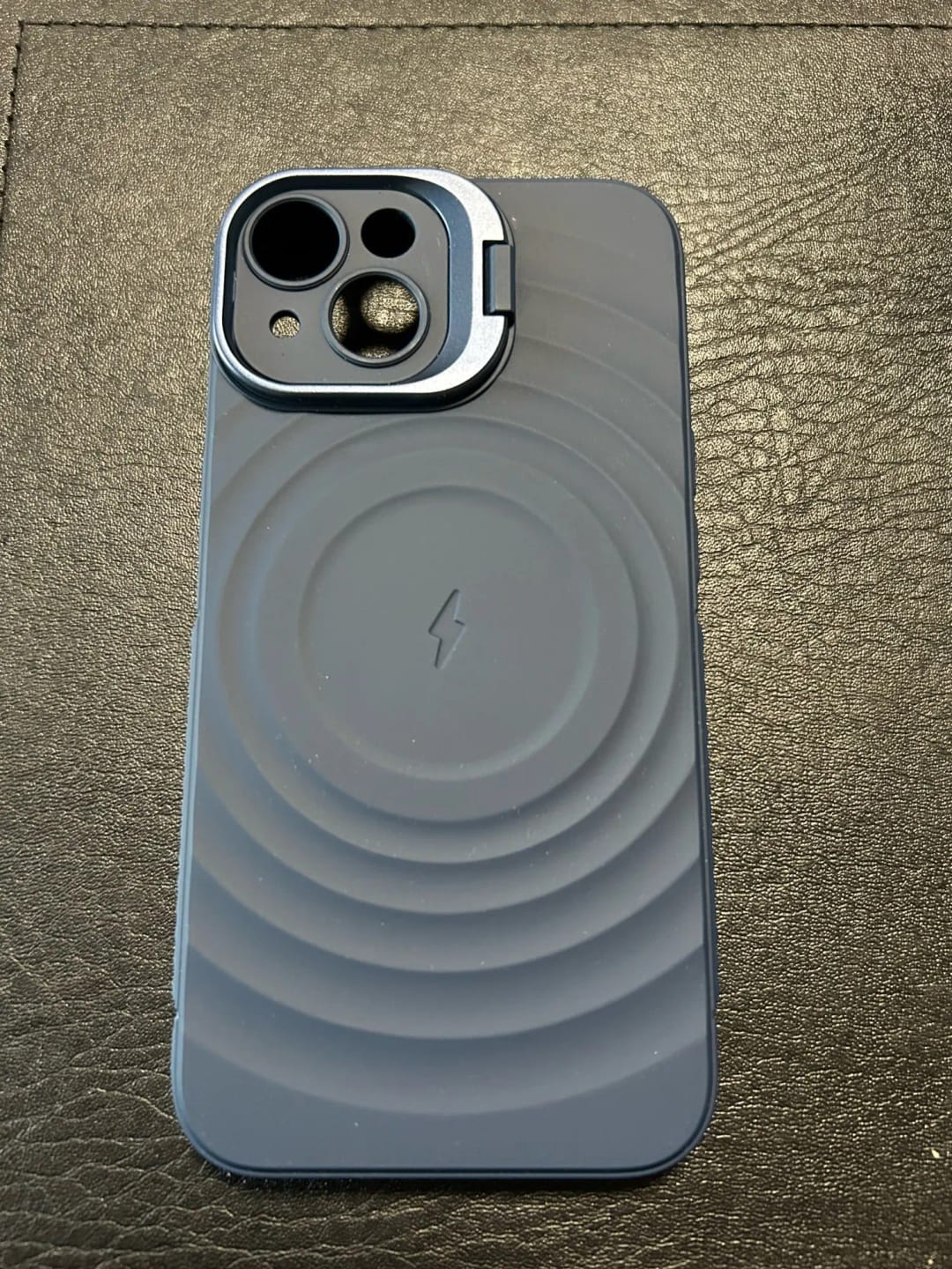 Customer photo review of LuxuryKase Shockproof Case with Ripple Pattern | Rugged Protective Cover & Wireless Charging Case for iPhone & Samsung Series
