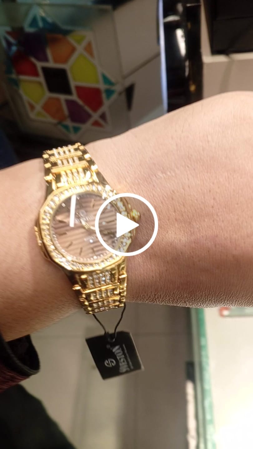 Customer video review of Glitz