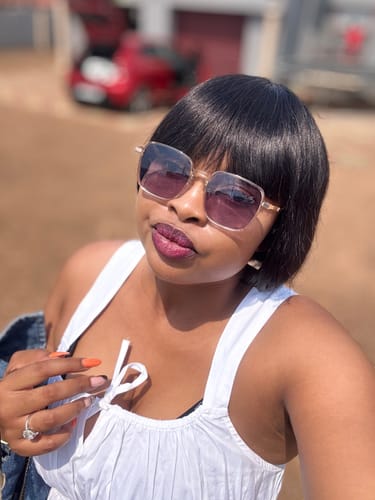 Customer photo review of 11a 6” Asian fringe bob cut