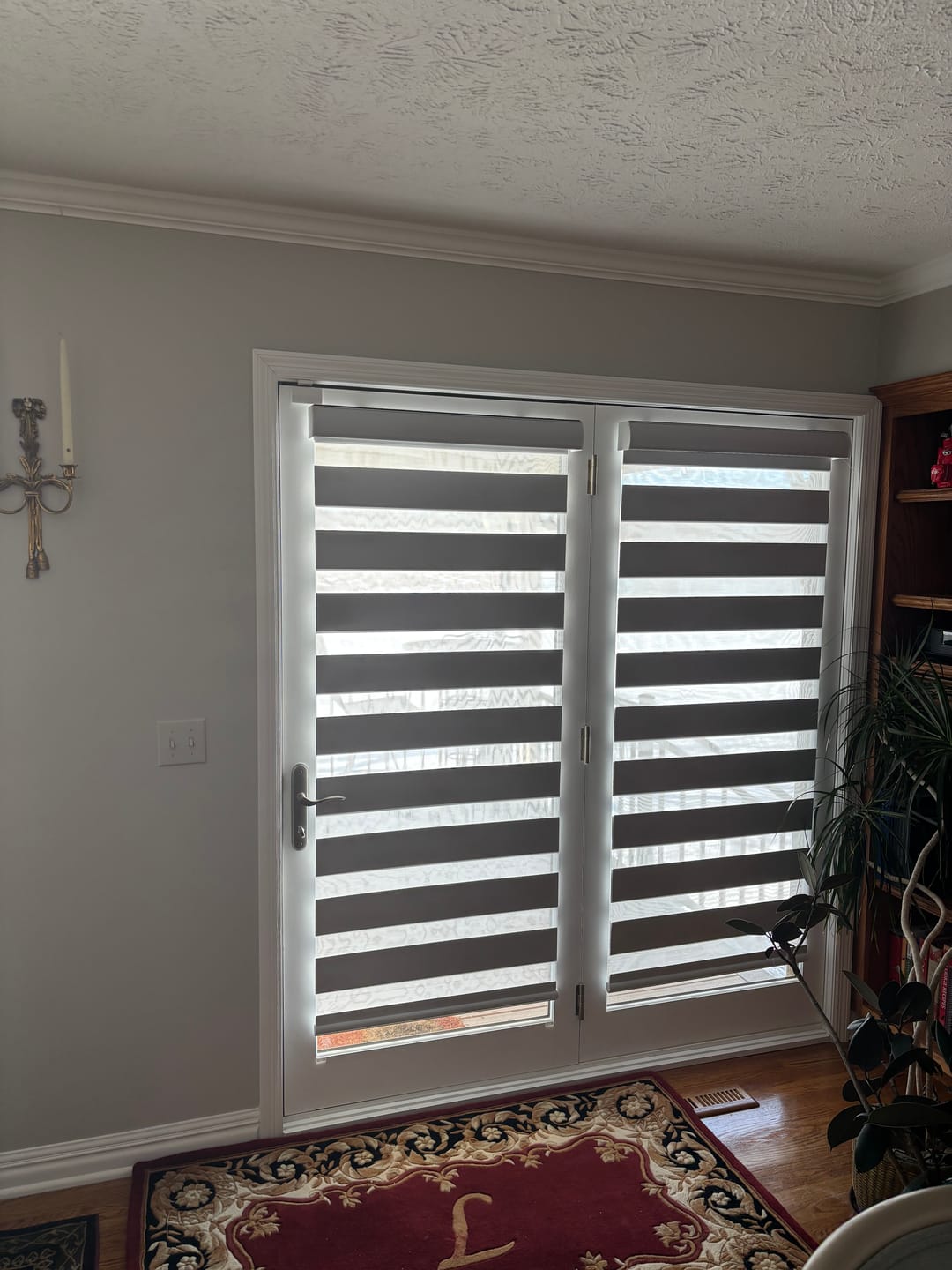 Customer photo review of SmartWings Motorized Zebra Shades 85% Blackout 95mm Ingrid