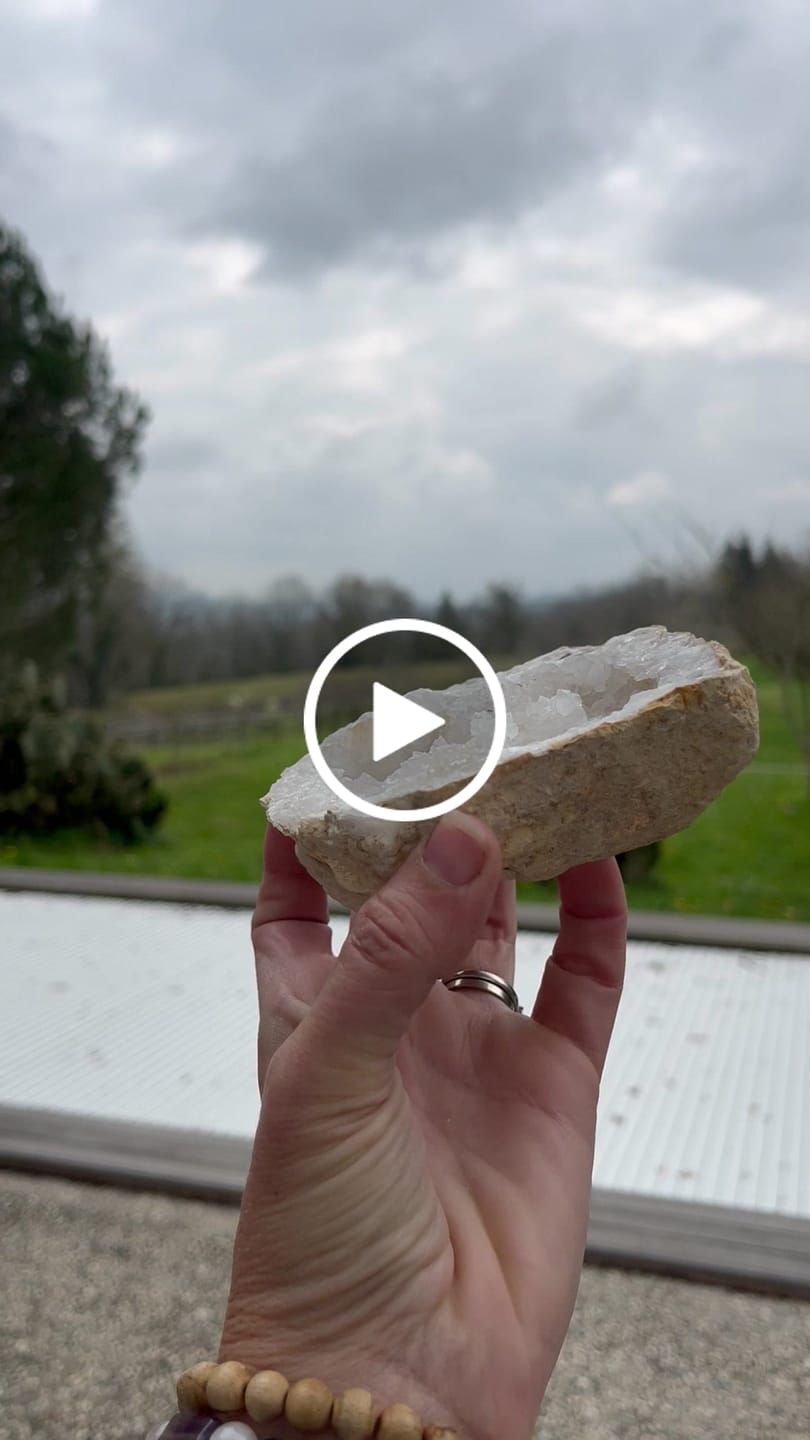 Customer video review of Géode de quartz