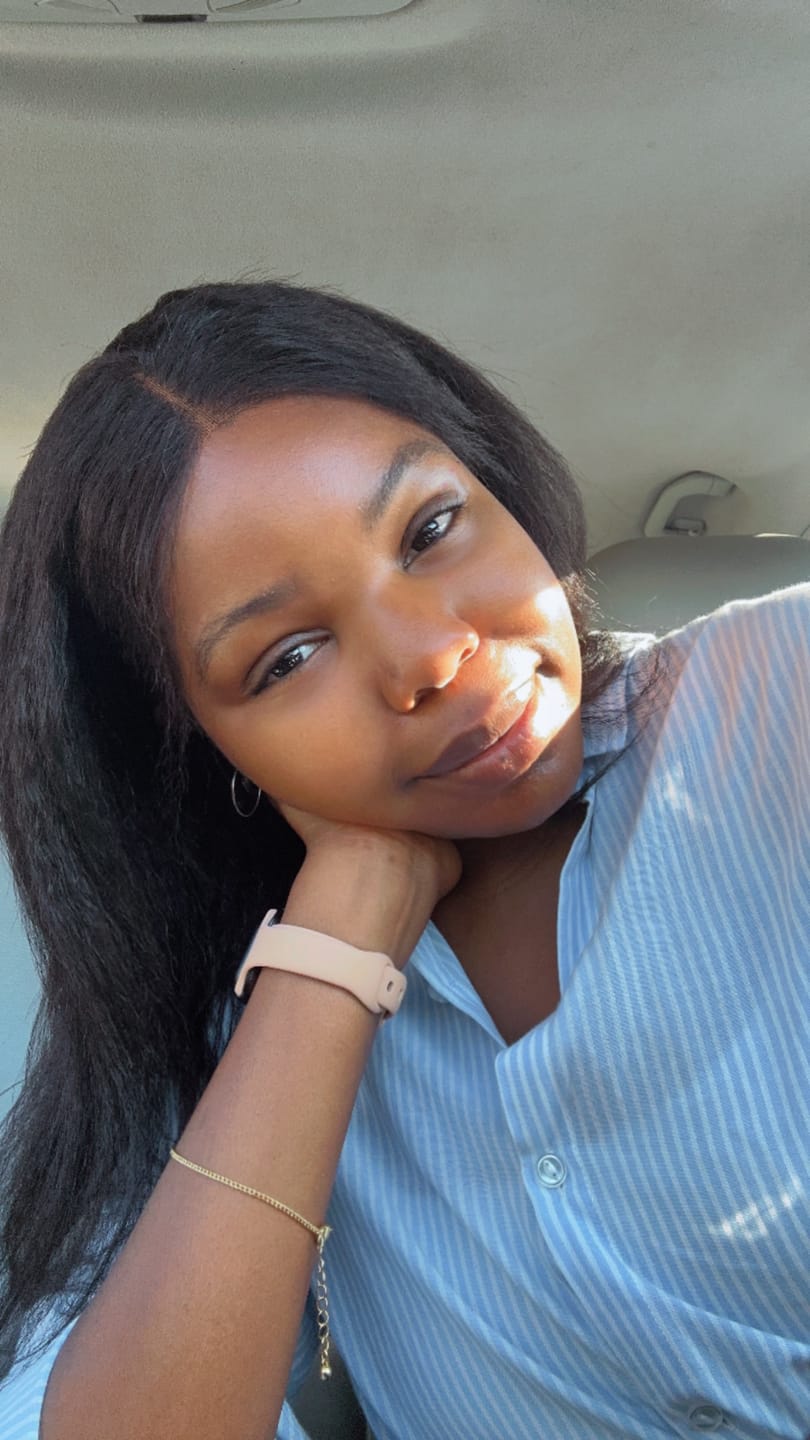 Customer photo review of Brazilian Lace Front Wig KINKY STRAIGHT