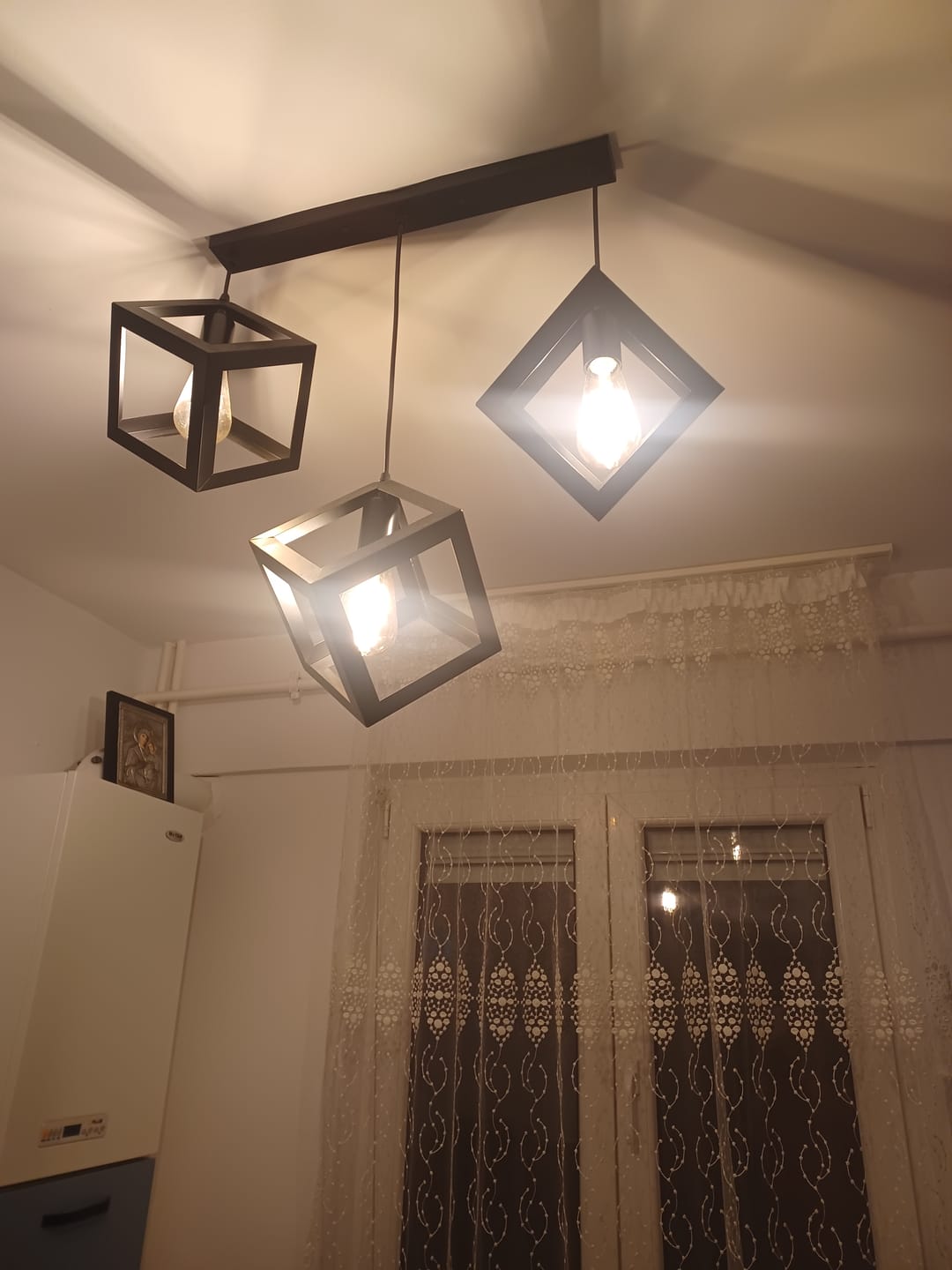 Customer photo review of Bec LED E27 Vintage ST64 6W