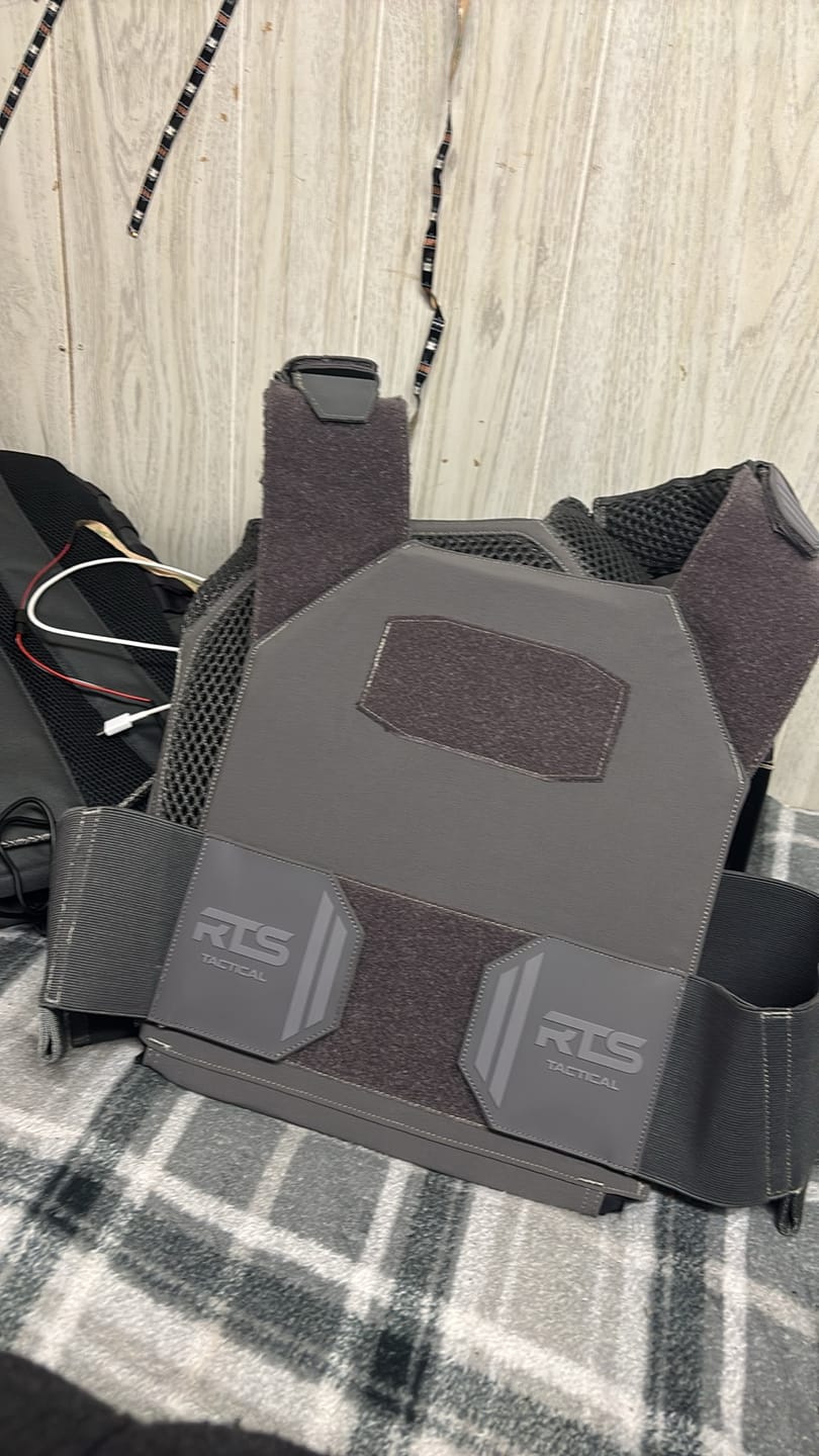 Customer photo review of RTS Tactical FX770 Level IIIA Soft Armor Sleek 2.0 Active Shooter Kit