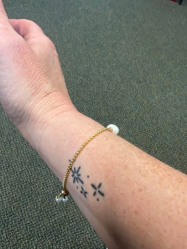 Customer photo review of THE DARLING PEARL BRACELET