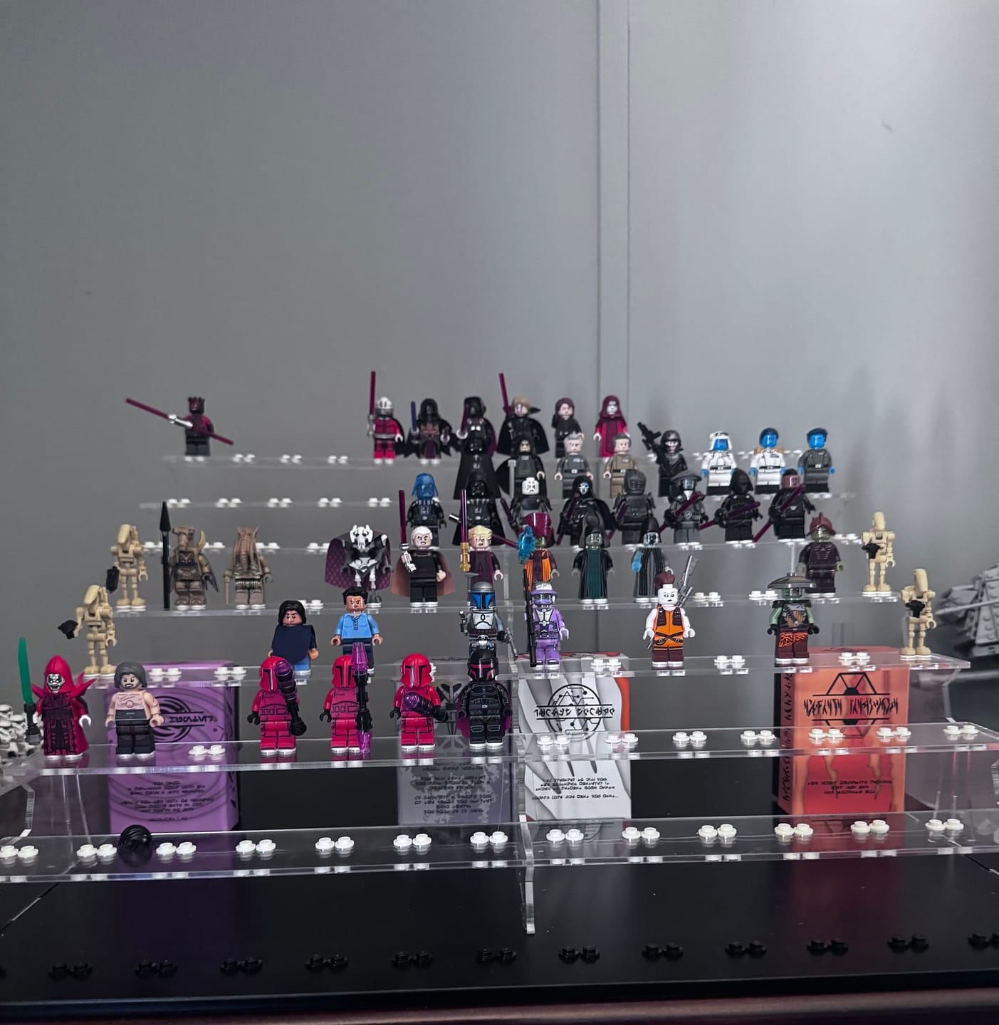 Customer photo review of Display Case / Stand for LEGO® 112 Minifigures
