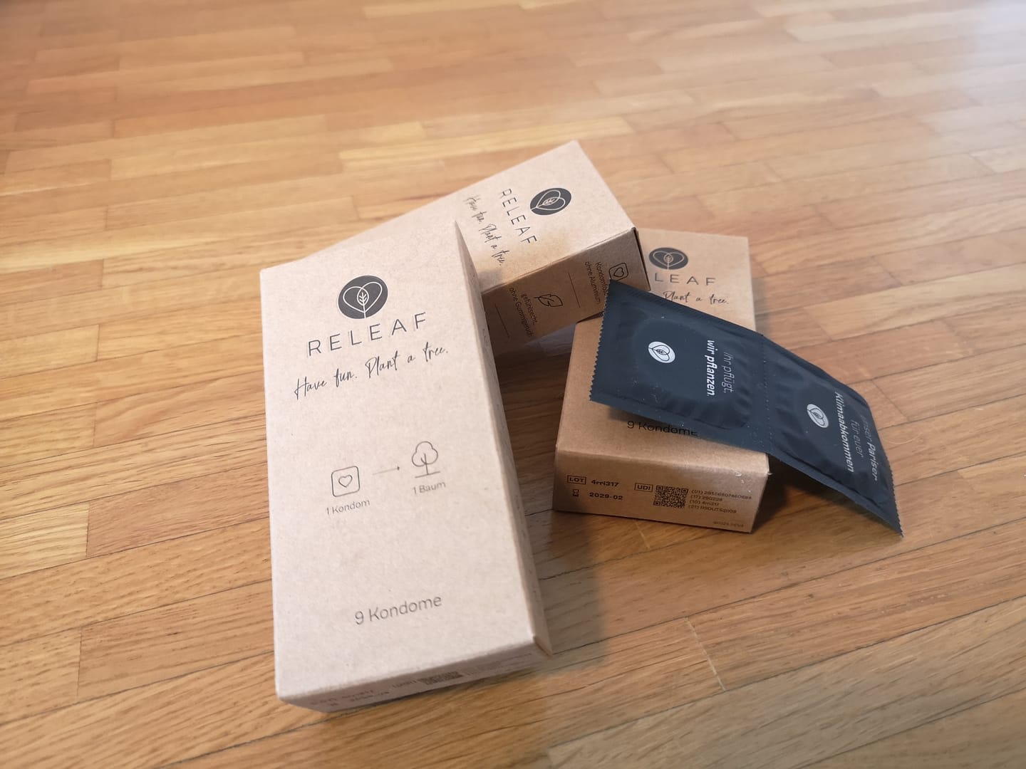 Customer photo review of Releaf | Baumpflanzende Kondome