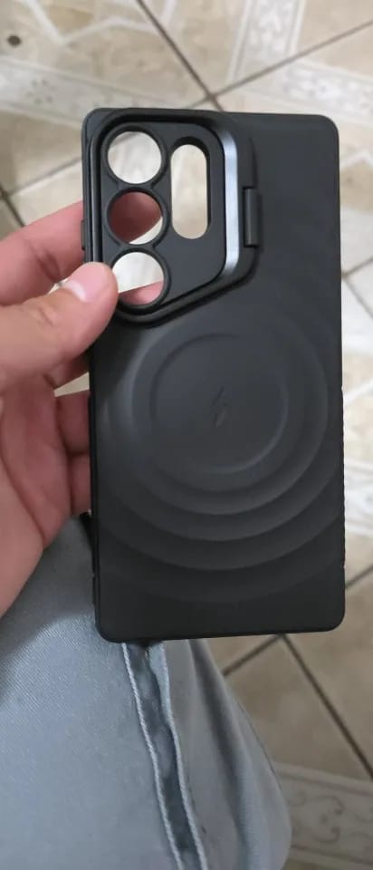 Customer photo review of LuxuryKase Shockproof Case with Ripple Pattern | Rugged Protective Cover & Wireless Charging Case for iPhone & Samsung Series