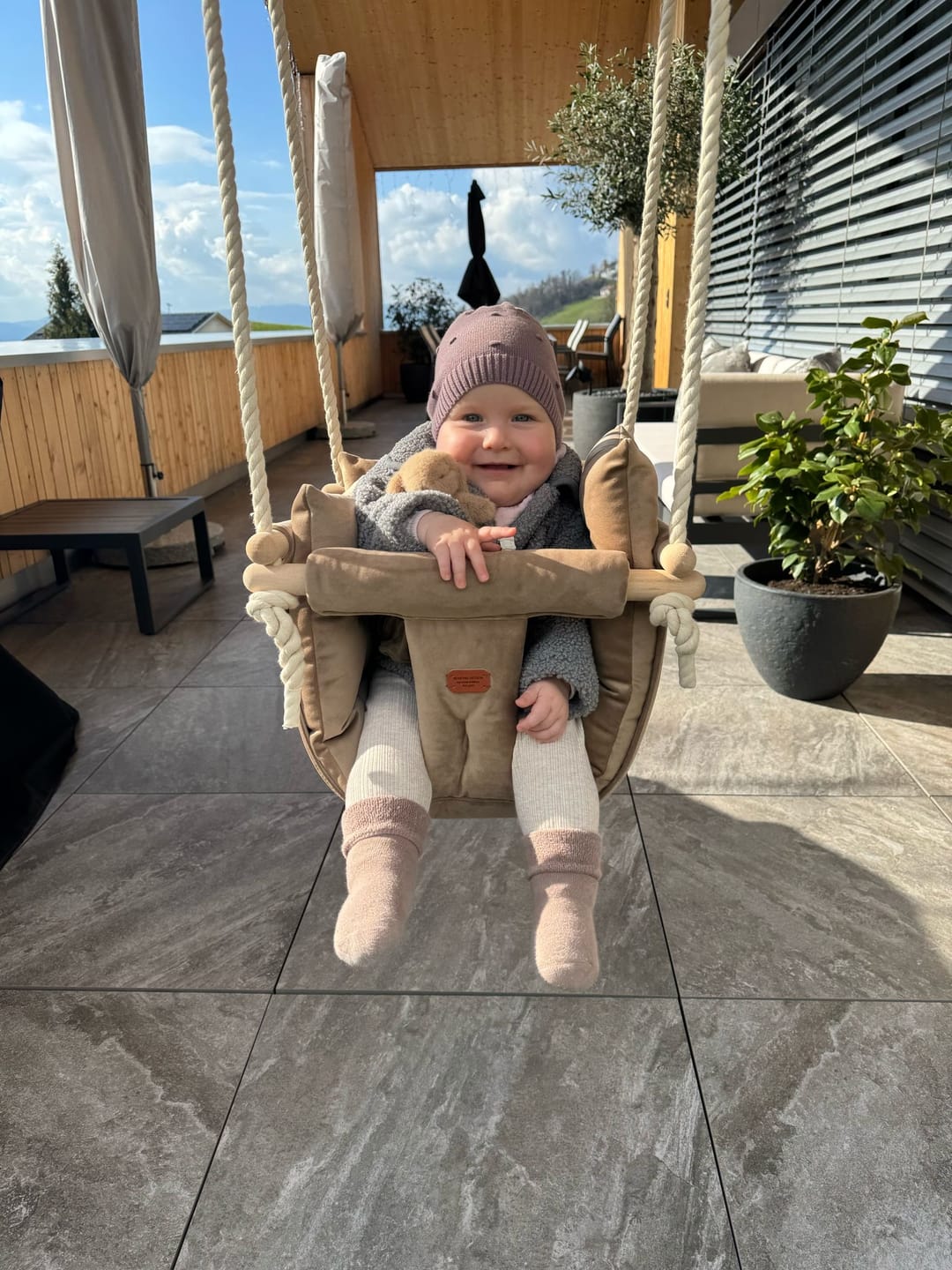 Customer photo review of Premium Brown Schaukel
