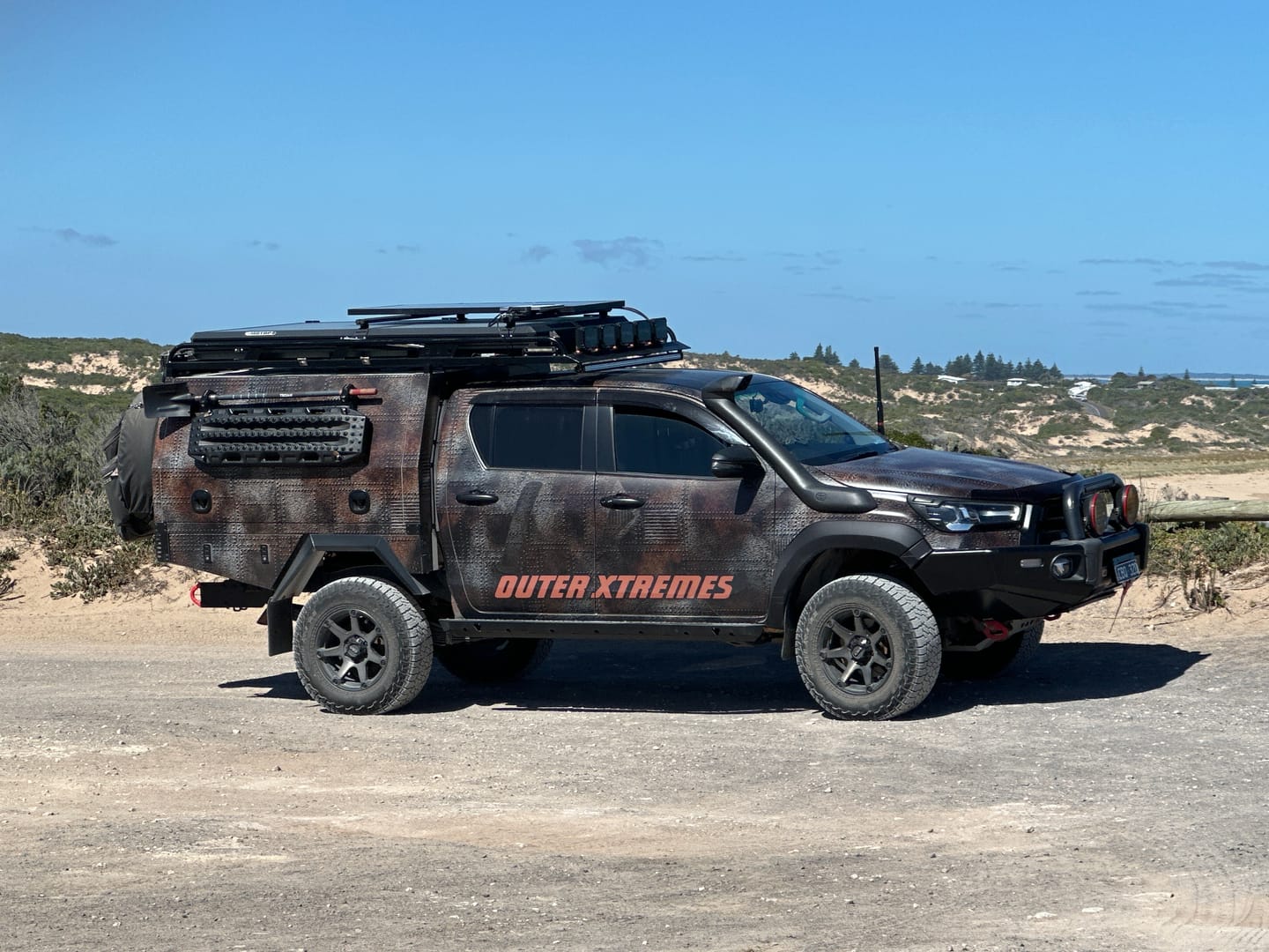 Customer photo review of Starlink Mini Roof Rack Mount