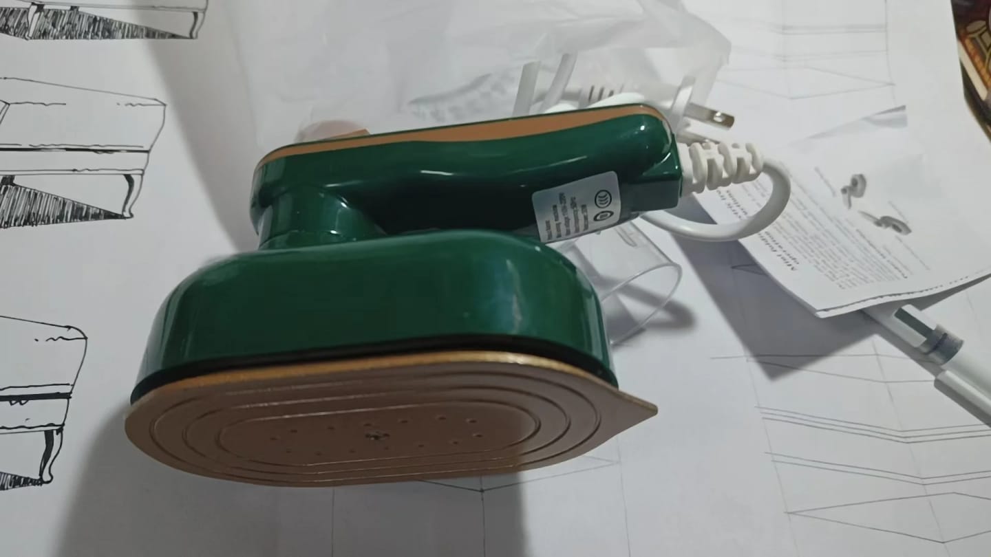 Customer photo review of Compact Travel Steam Iron Portable Garment Steamer for Quick Presses — Green with Gold-Tone | KIMLUD