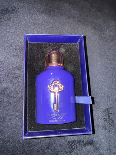 Reseña con foto de un cliente sobre Perfume ARMAF Club de Nuit PRIVATE KEY TO MY LIFE 100ml Extrait de Parfum