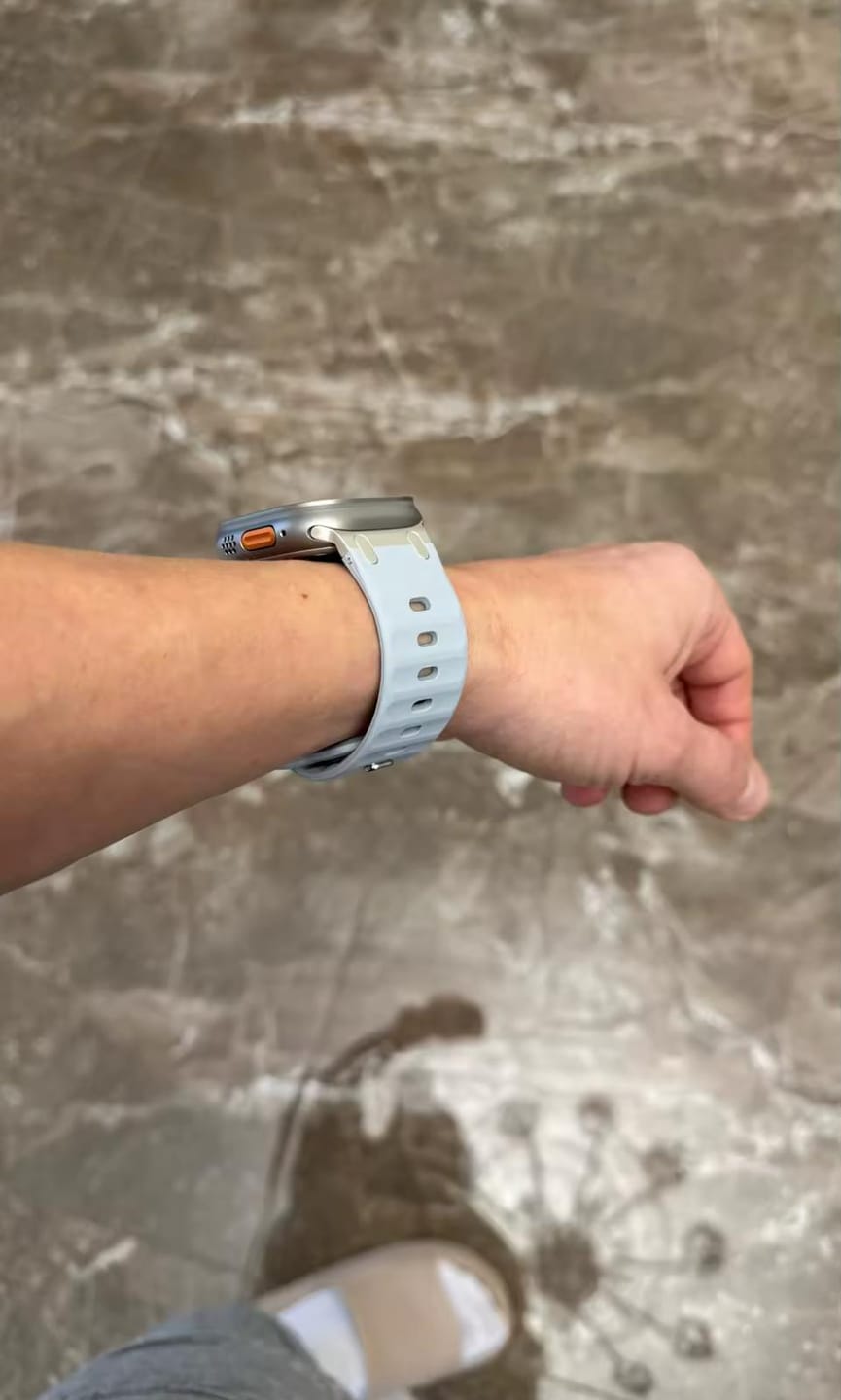 Customer photo review of Soft Silicone 2.0 Strap for Apple Watch