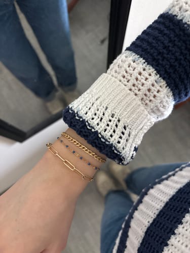 Customer photo review of blue daisy bracelet