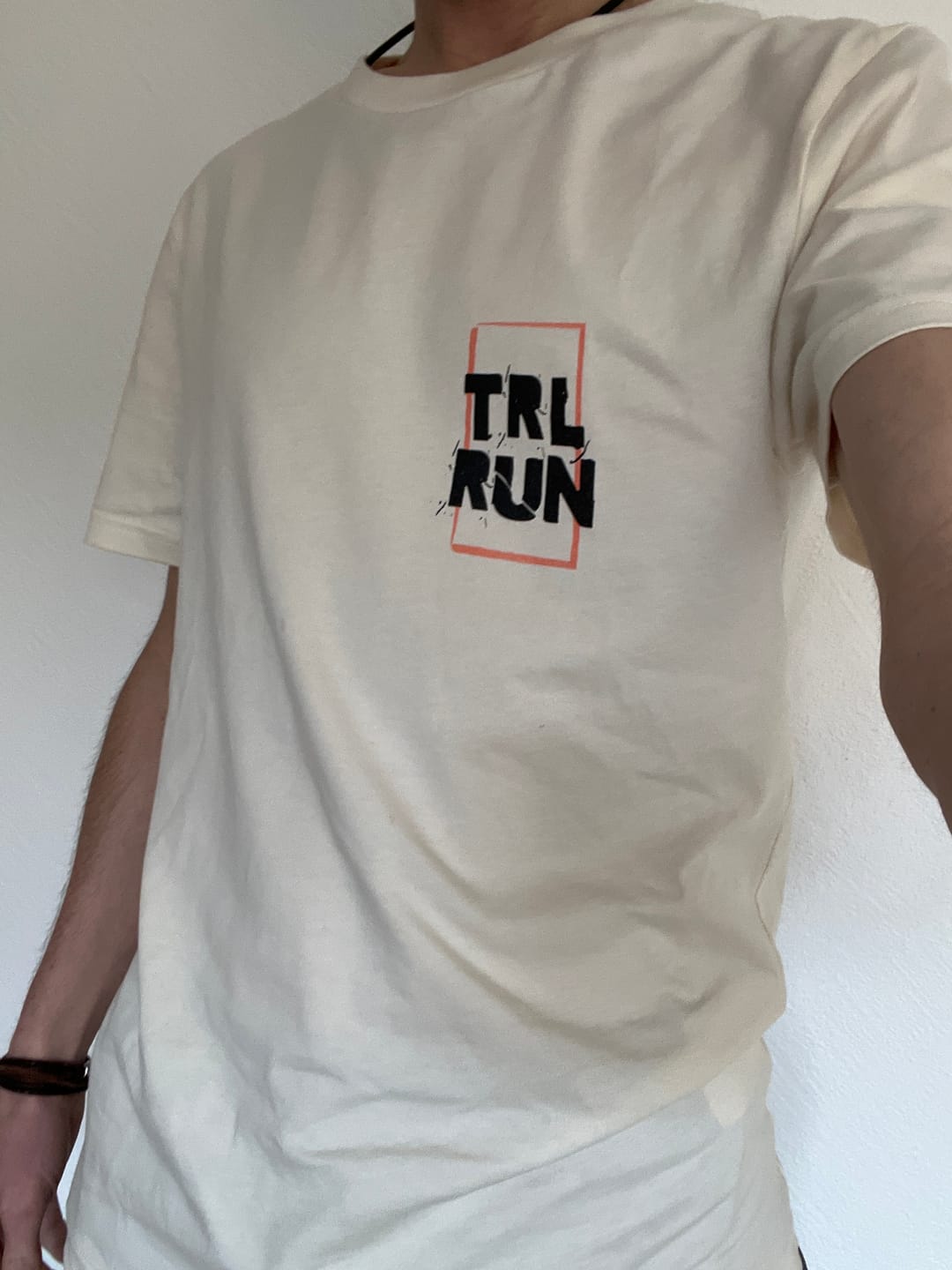Customer photo review of TRLRUN Frame - Bio Premium T-Shirt