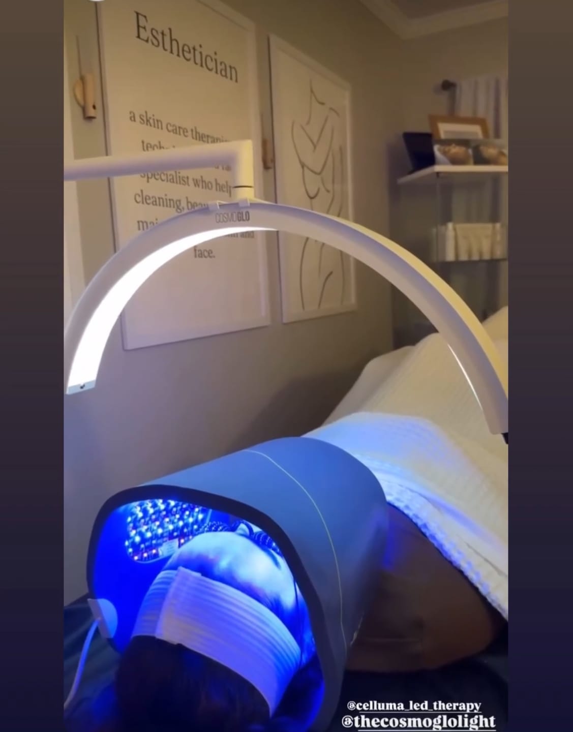Customer photo review of CosmoGlo Original Light Bundle + Phone Clip