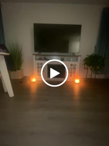 Customer video review of Original Himalayan Salt Lamp (Medium)