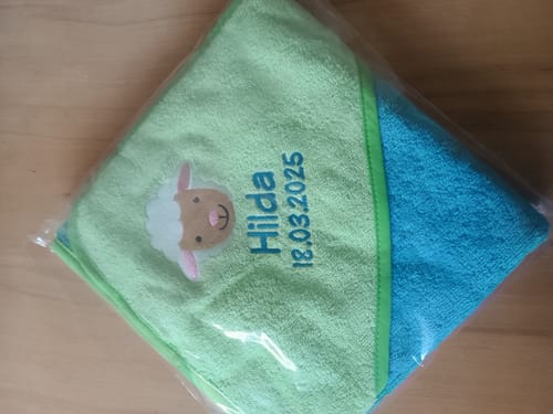 Customer photo review of Wolimbo Jungen Kapuzenhandtuch mit Namen und Motiv