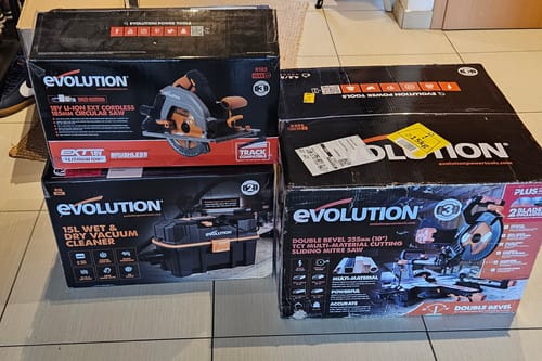 Customer photo review of Chargeur simple Evolution R18RCH-LI1 pour Batterie Li-Ion