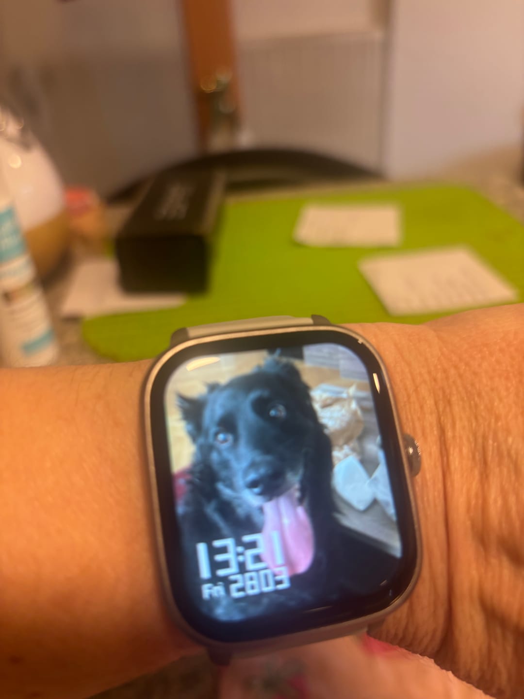 Customer photo review of Hyper Smartwatch – Premium Gesundheit, Sport & Alltag