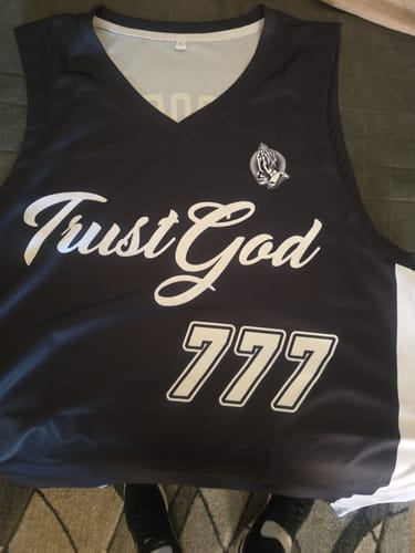 Customer photo review of Custom White Navy Classic Sets Sports Uniform Basketball Jersey