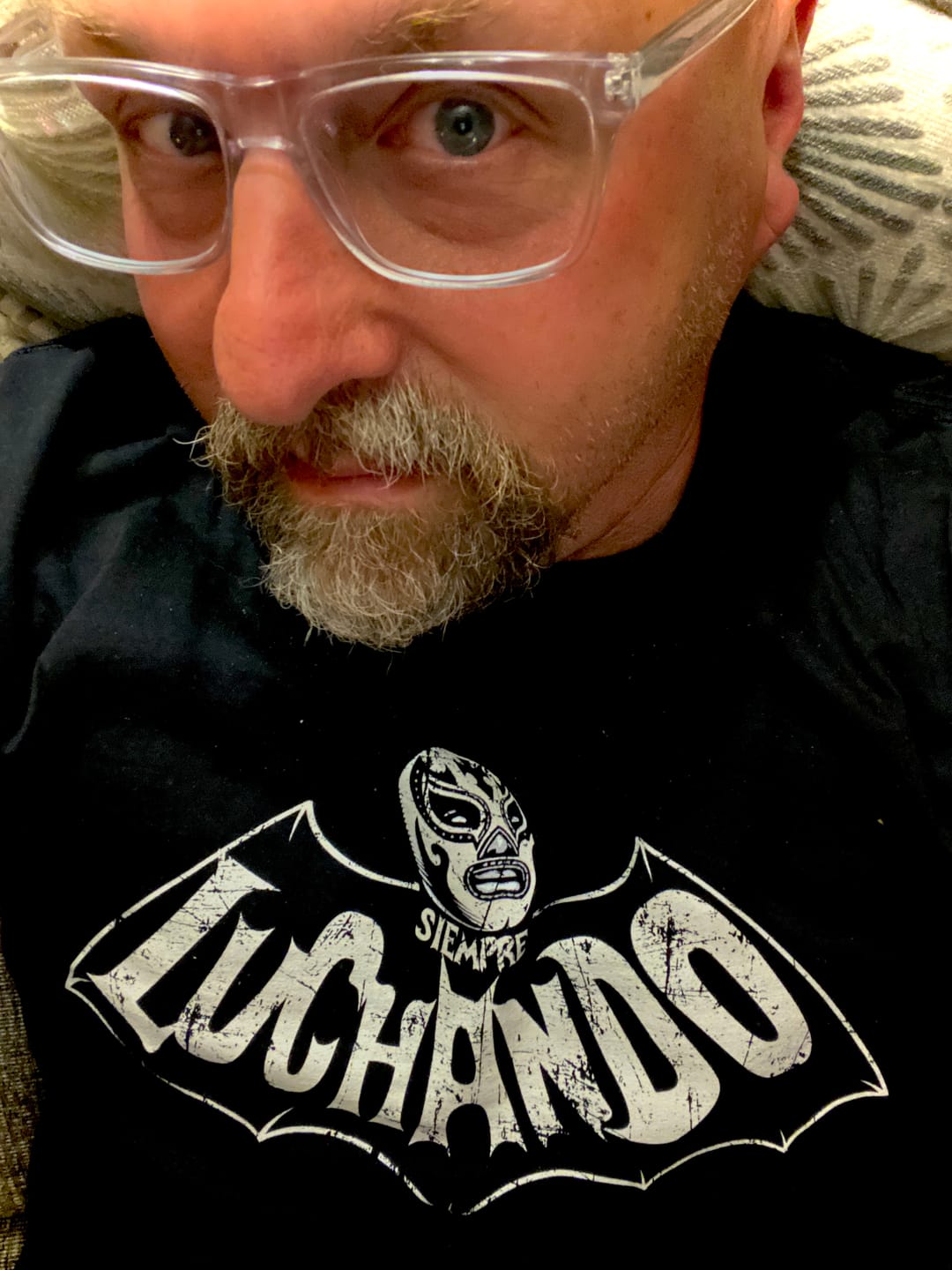 Customer photo review of Siempre Luchando Old School T-Shirt