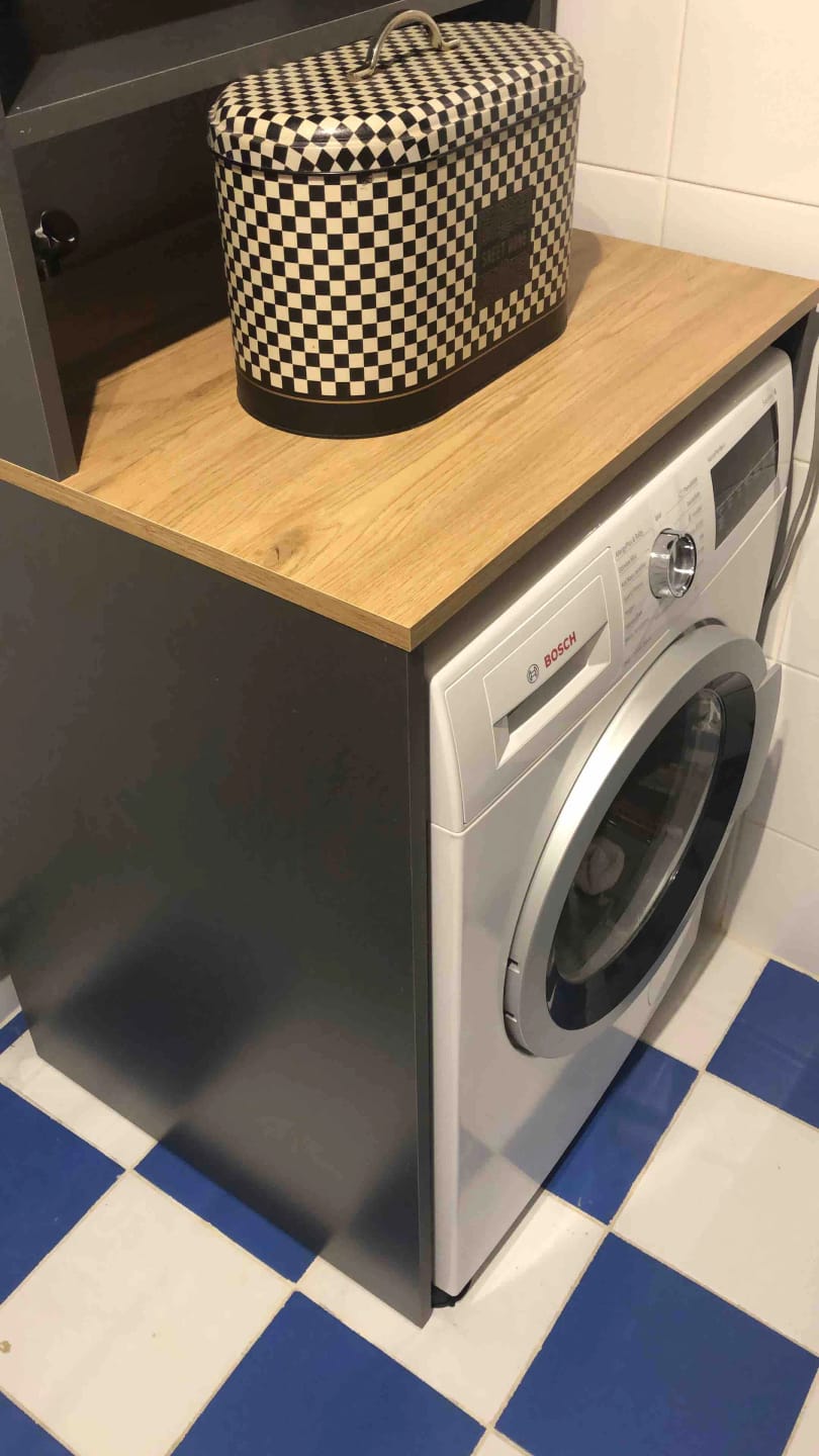 Customer photo review of Rani KD101 Çamaşır Makinesi Dolabı 3 Raflı Kapaklı Banyo Dolabı Antrasit - Sepet Ceviz