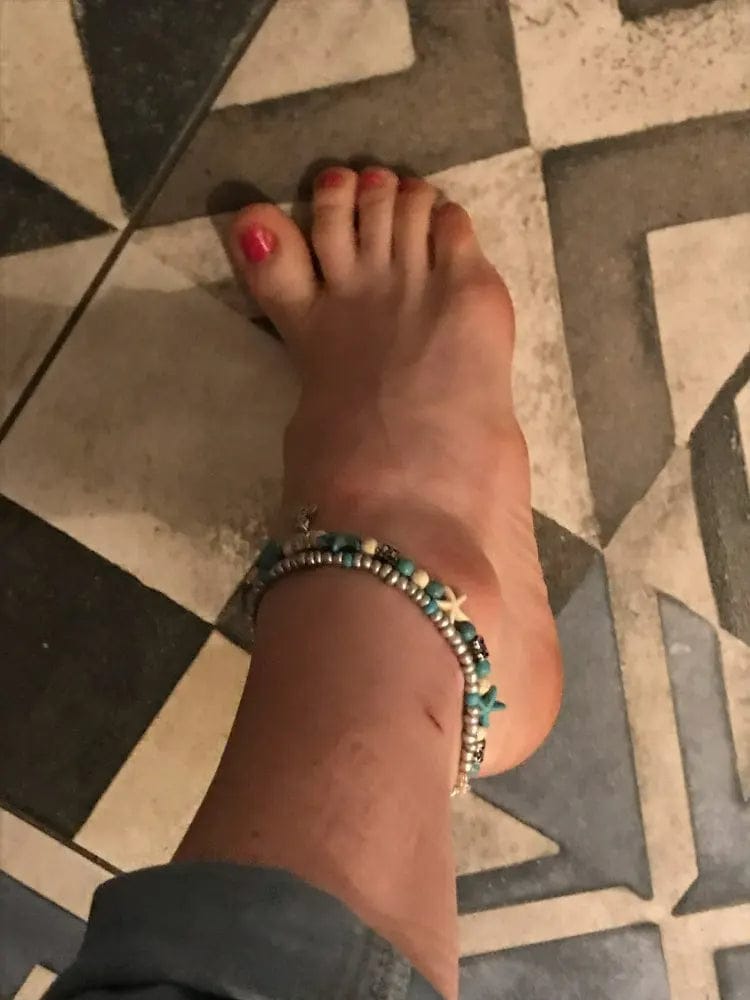 Customer photo review of Olivenorma Turquoise Turtle Symbol Bracelet Anklet