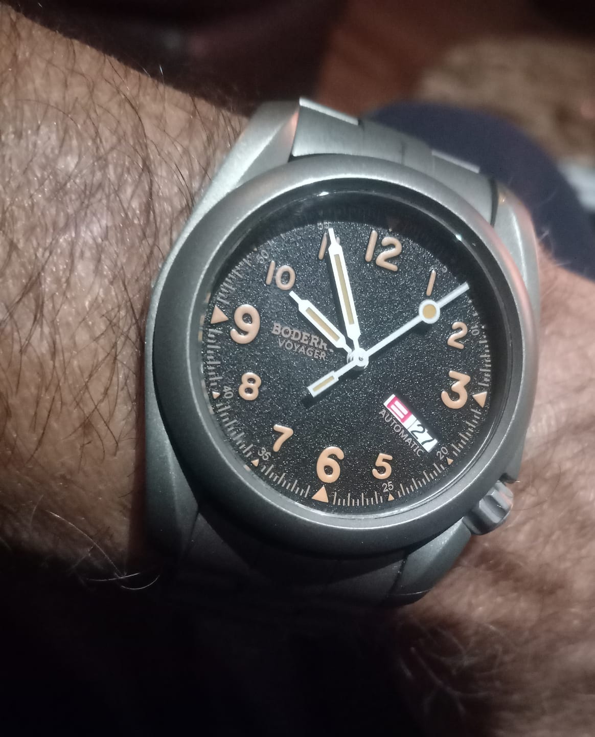 Customer photo review of VOYAGER - 100M Waterproof Titanium Automatic Field Watch | Volcanic Gray-bracelet