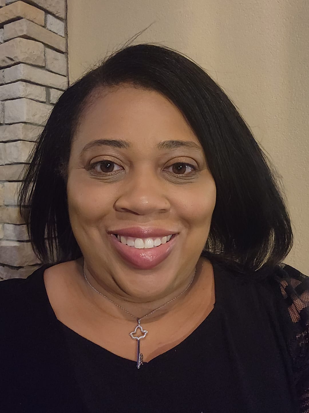 Customer photo review of AKA Ivy Leaf Key Necklace
