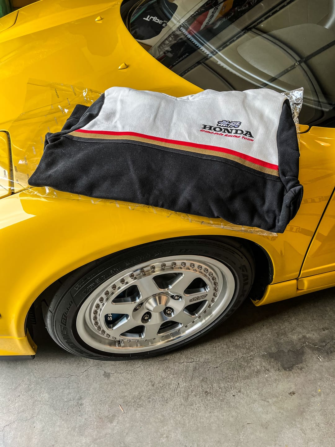 Customer photo review of 1996 Mugen-Honda F1 Team Hoodie