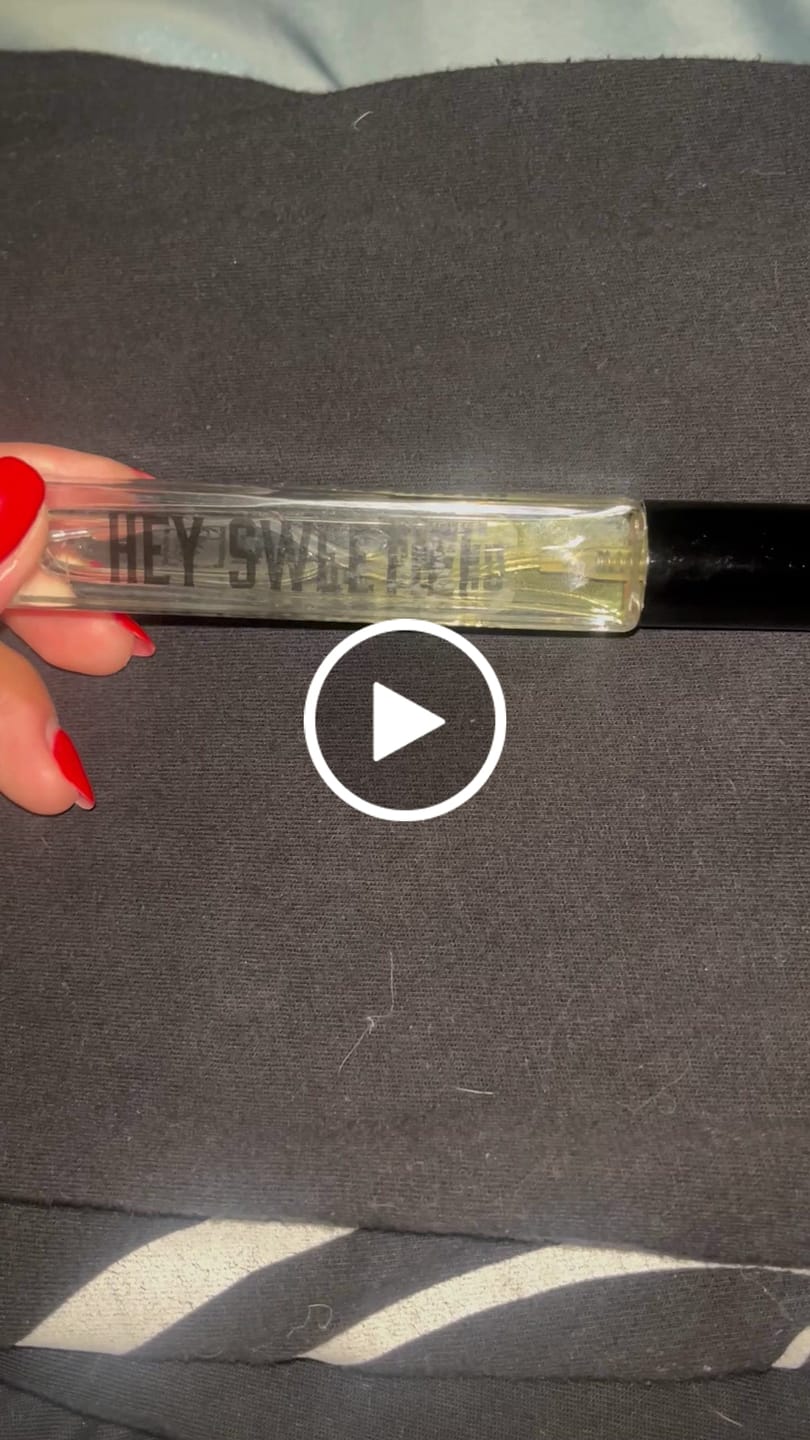 Customer video review of Hey Sweetie!
