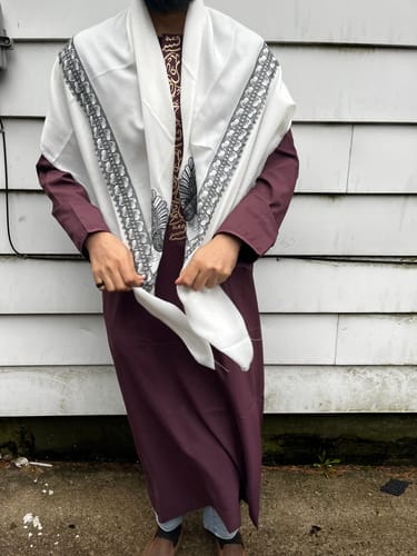 Customer photo review of Burgundy Thobe