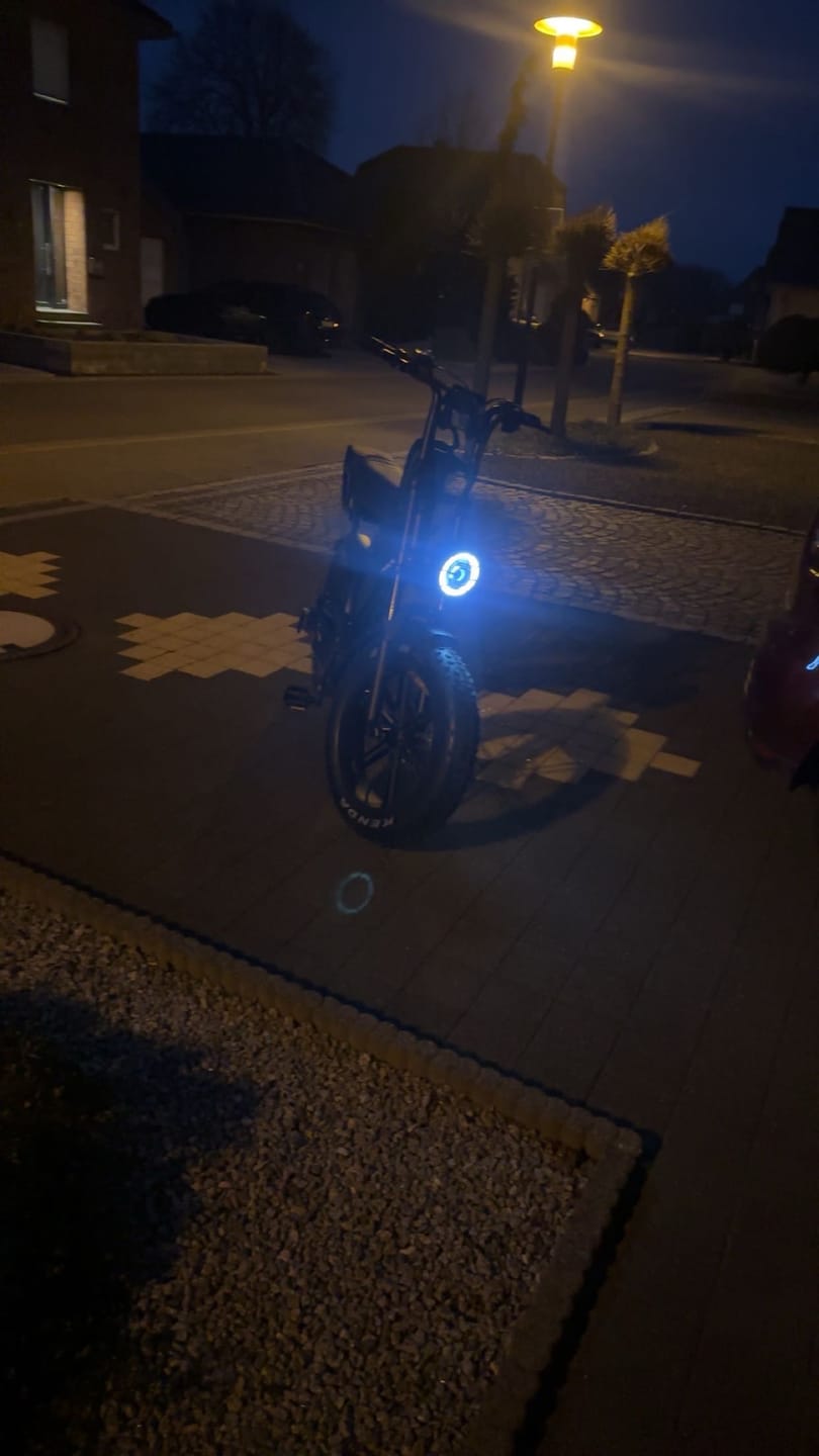 Customer photo review of V20 Pro (incl. achterzitje, alarm & tasje)