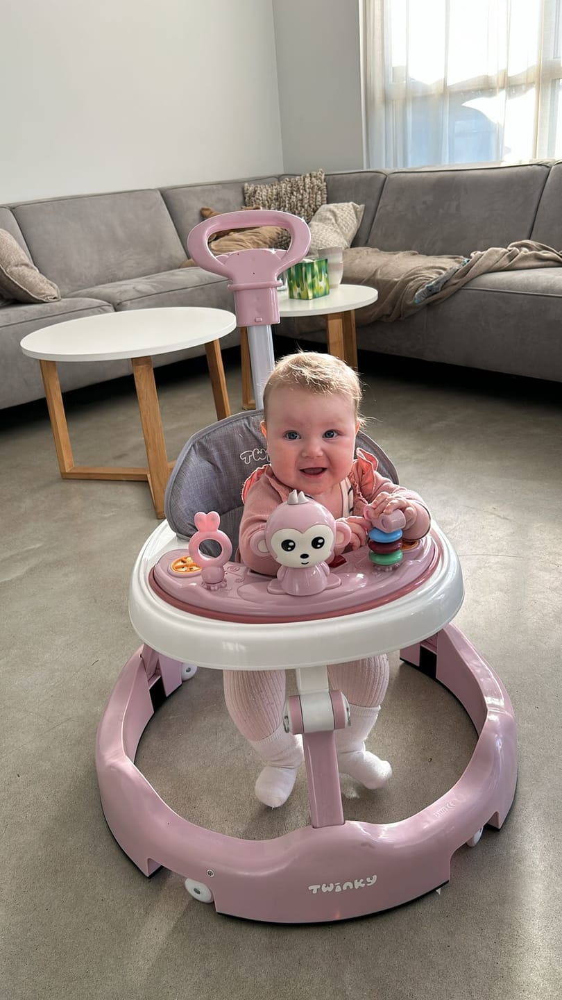 Customer photo review of Twinky Loopstoel Baby - Roze