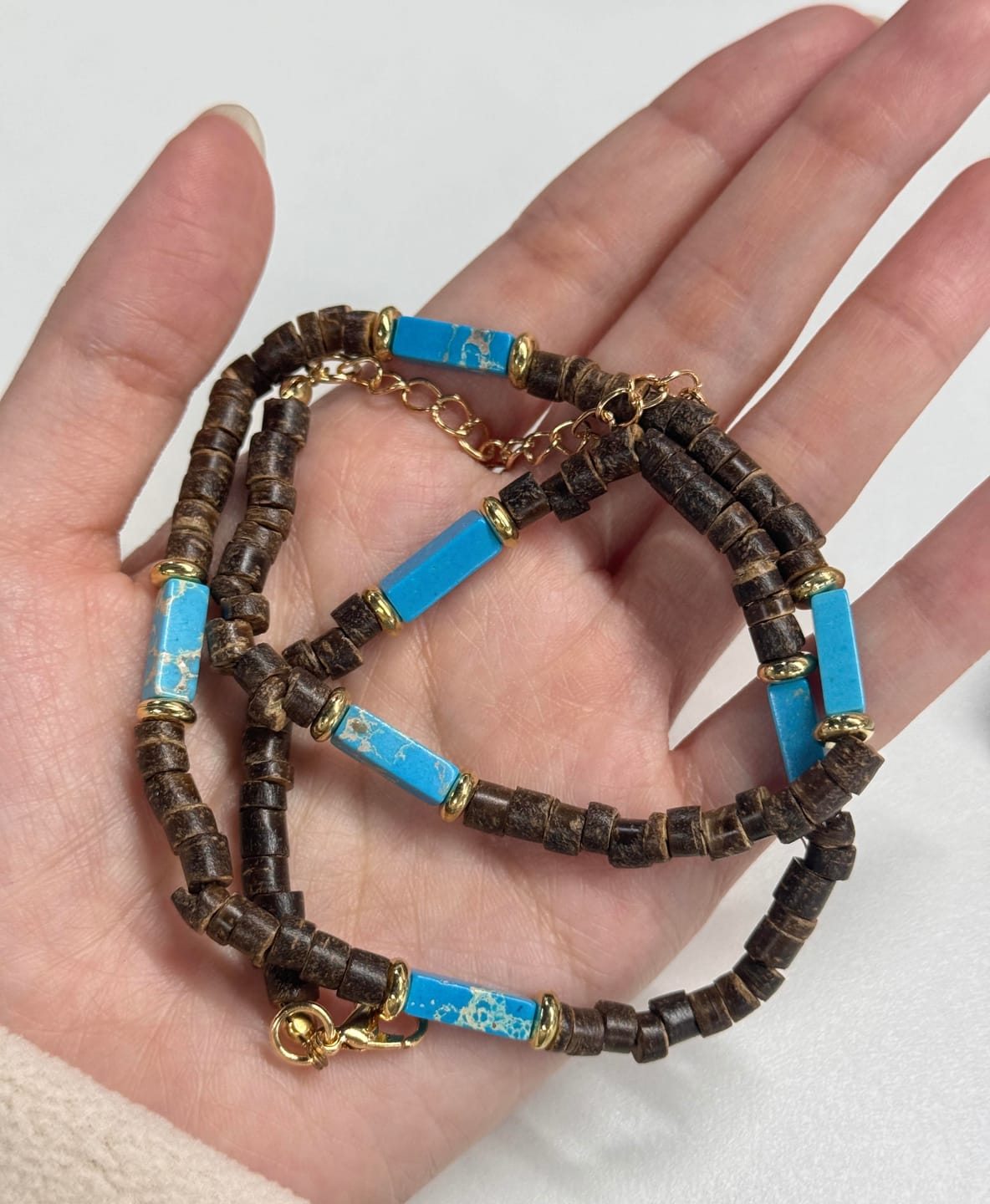 Customer photo review of Olivenorma Brown Coconut Wood Beads Natural Stone Beads Necklace