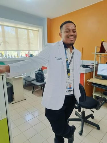 Customer photo review of Long Sleeves Blazer Pro+® - Men / White