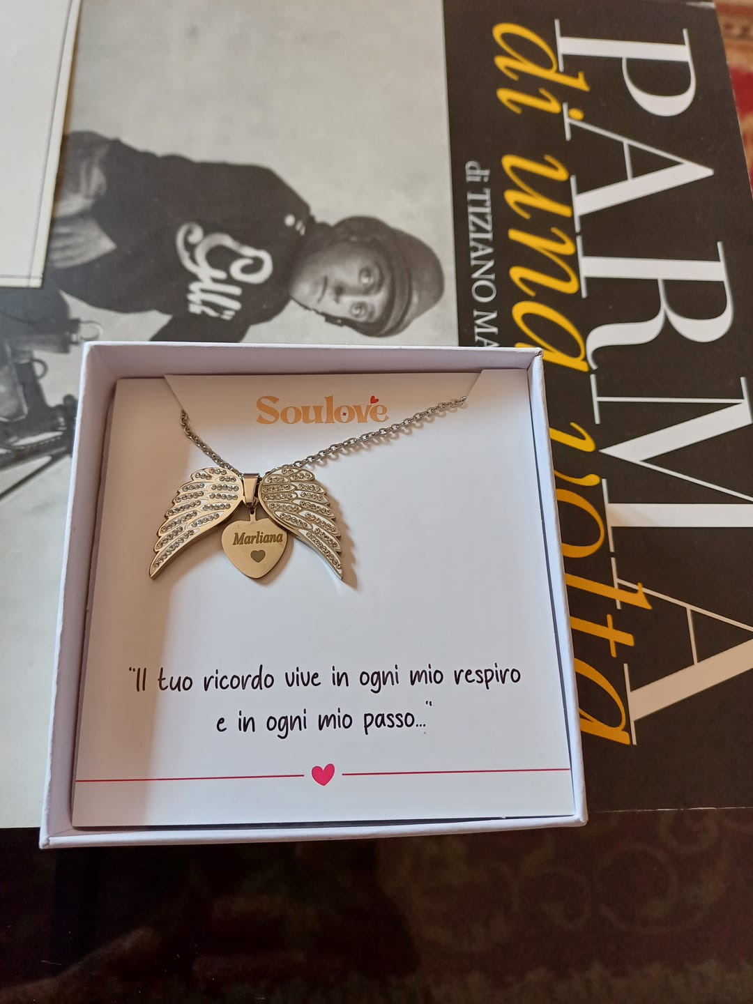 Customer photo review of Collana Angelo del mio cuore con incisione personalizzata, Collanina con nome del tuo angelo