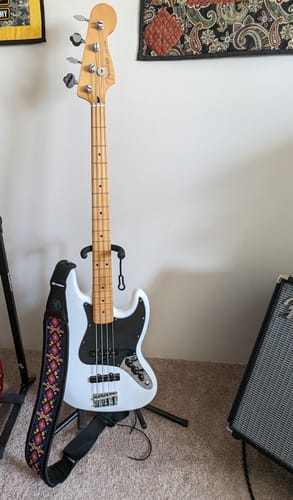 Customer photo review of Zero-Gravity Strap for Guitar & Bass