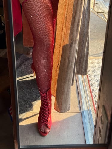 Customer photo review of Fiery Red by Sara Panero