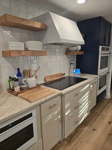 Customer photo review of Modern 3" Thick Floating Shelves