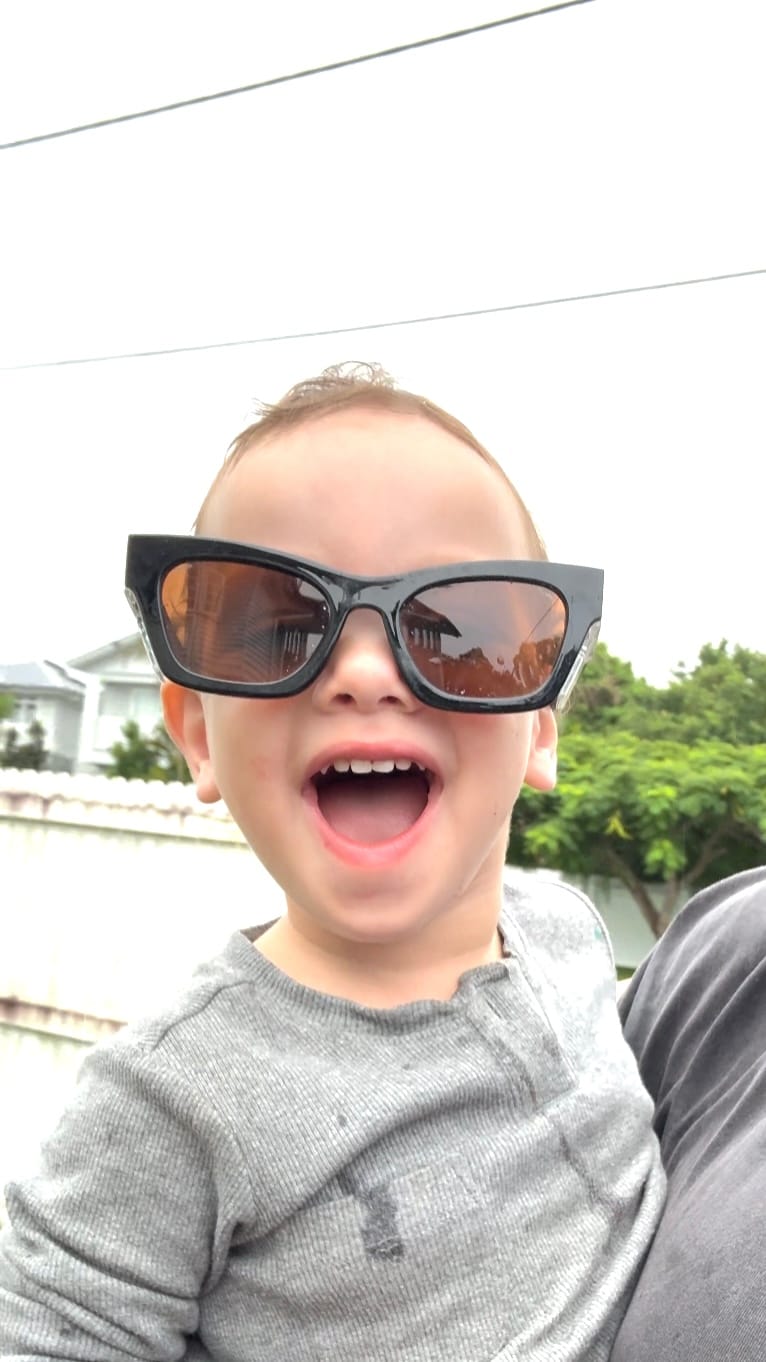 Customer photo review of Browse Black Frame / Brown Lens Polarised Safety Glasses