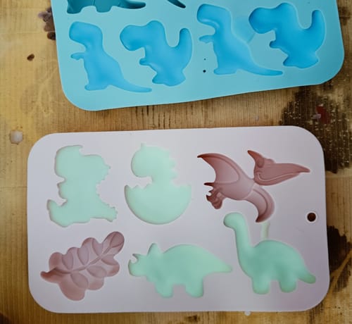 Customer photo review of Molde Dinos Cartoons 6 Cavidades