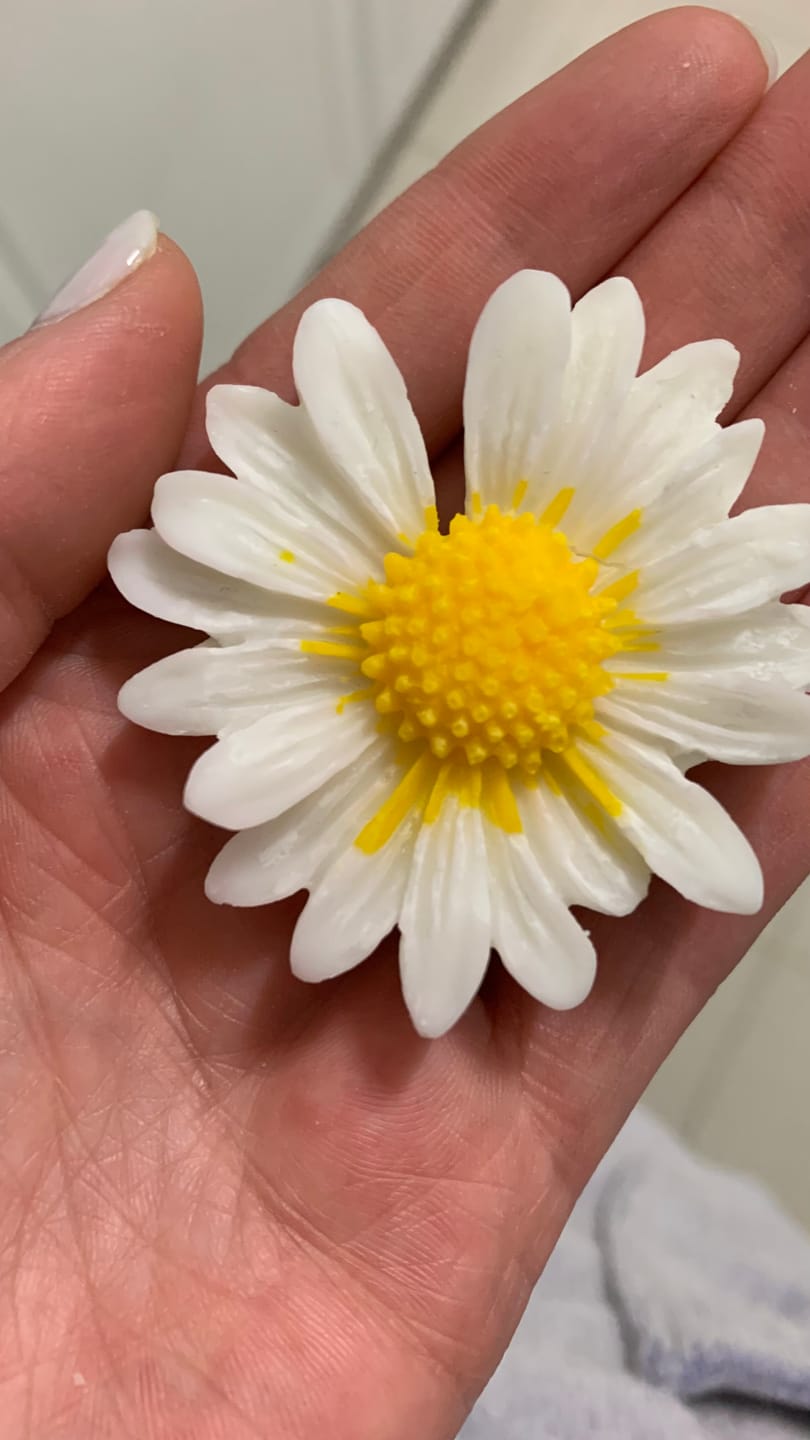 Customer photo review of Molde flor margarita