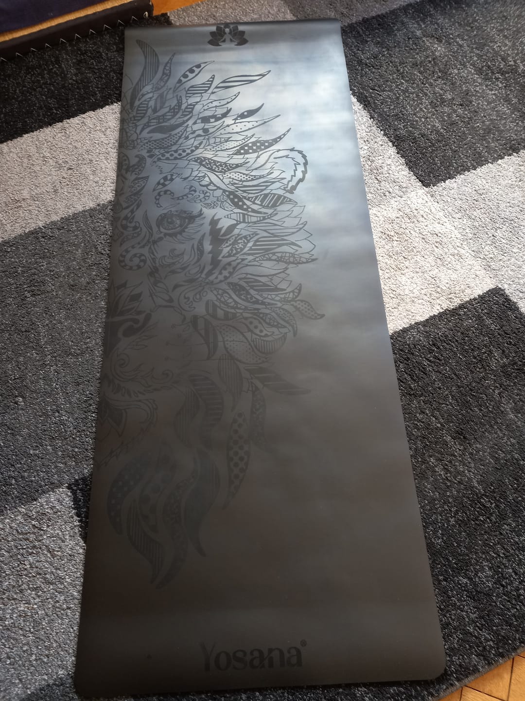 Customer photo review of Yogamatte Studioline Ultra-Grip "Black Lion" inkl. Tragegurt